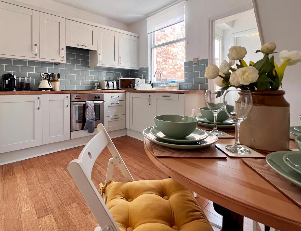 Charming Victorian Cottage Steps From Historic Chester - Free Parking エクステリア 写真
