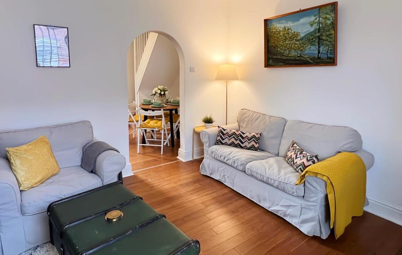 Charming Victorian Cottage Steps From Historic Chester - Free Parking エクステリア 写真